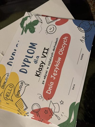 dyplom dzien jezykow obcych